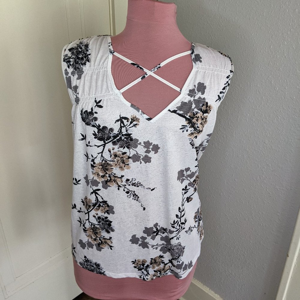Maurices Lightweight Floral Tank - Size 2X